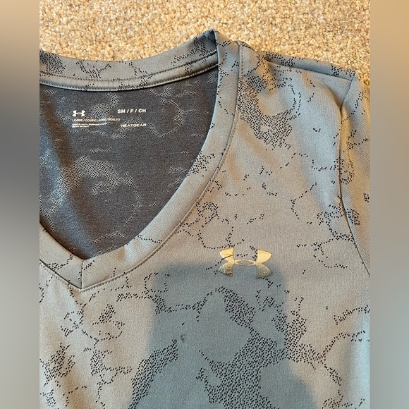 2  Underarmour Dri-Fit. Size Small. - Picture 2 of 8